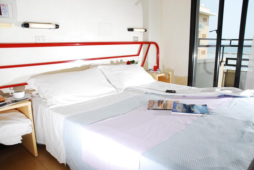 Florida Park Hotel Bellaria-Igea Marina Ruang foto